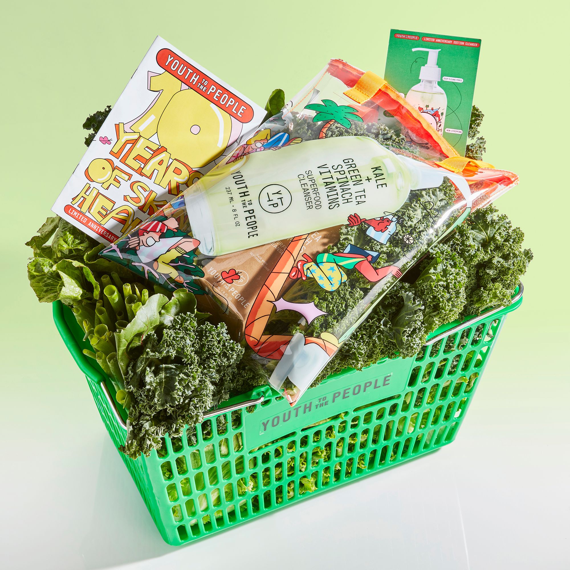 Youth to the People custom packaging and influencer PR mailer box designed by Twelve; custom branded packaging box & hand delivery